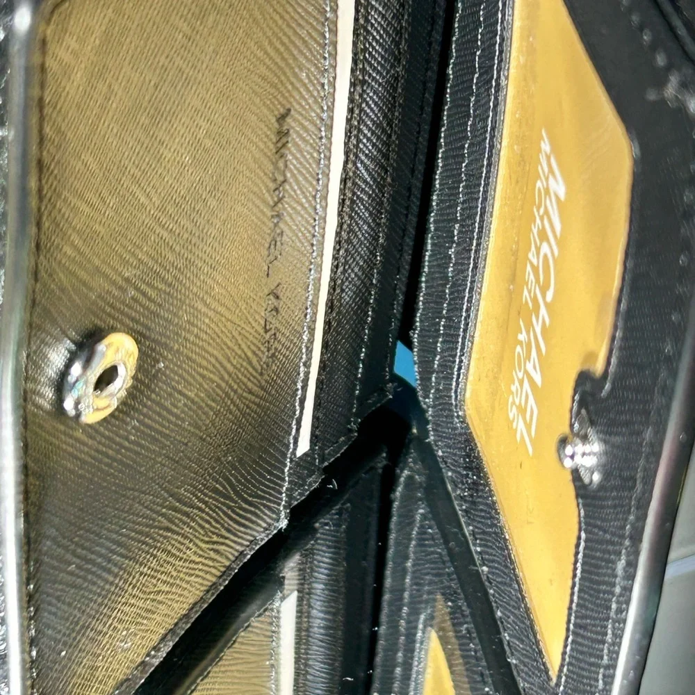 Michael Kors Black Key & Card Holder Pebbled Leather 4.5” x 4” NWT - Picture 7 of 12